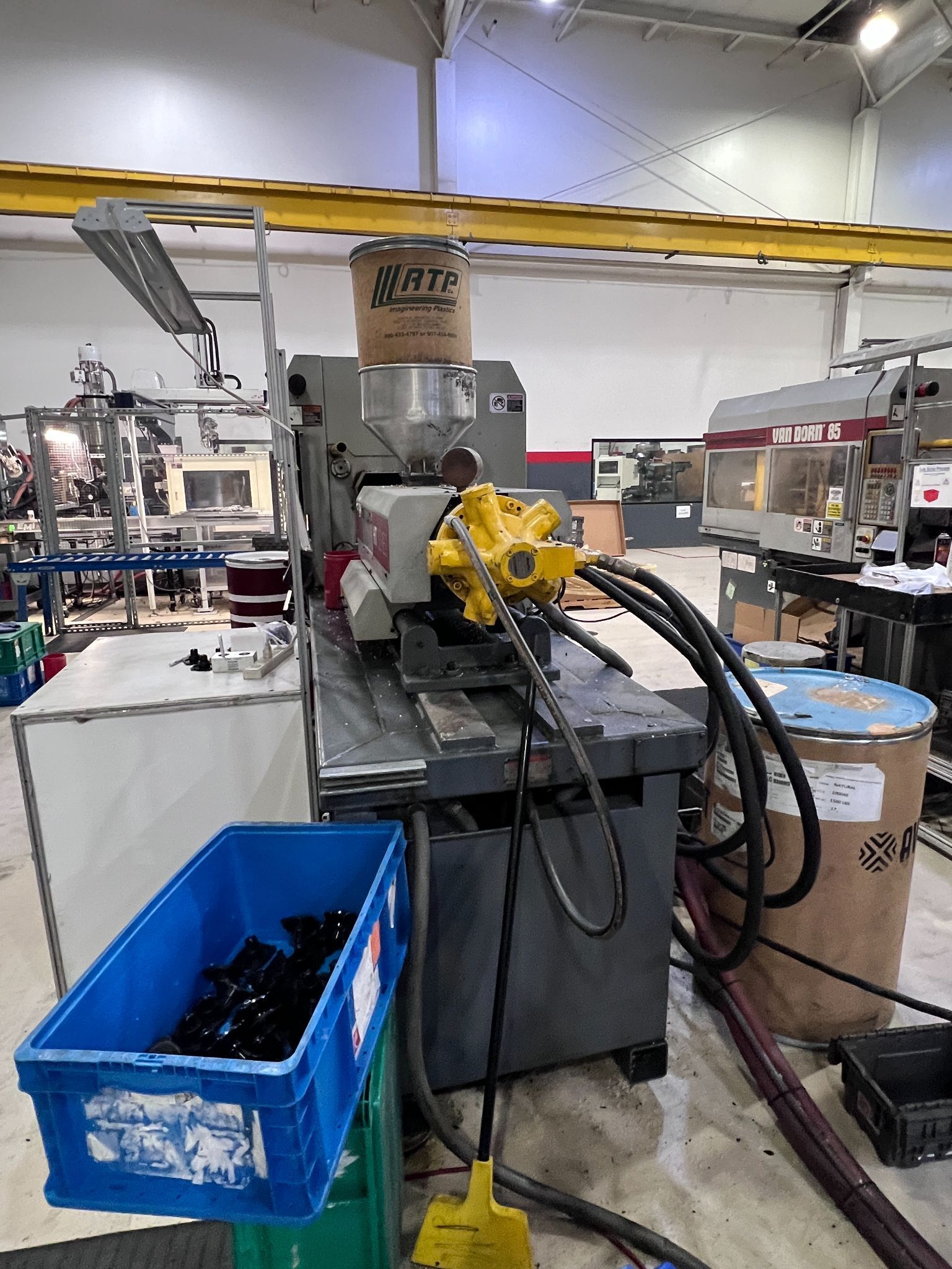 85 Ton, 5 oz., Van Dorn #85-HT-5F, horizontal injection molding machine, 13" x16" tie bar spacing, 22" DL, 15 - Image 9