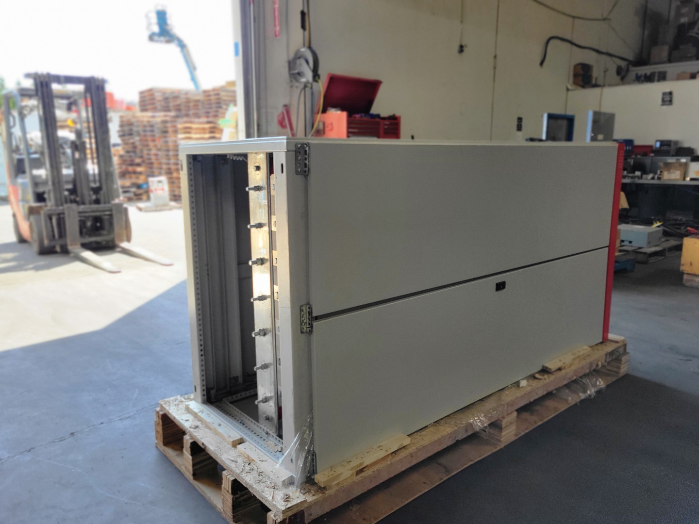 Jiangsu Zhenglai #GGD, ac low voltage distributi, w/(5) 400 Amps & (1) 2500 Amps Circuit Breakers, 3 Phase - Image 5