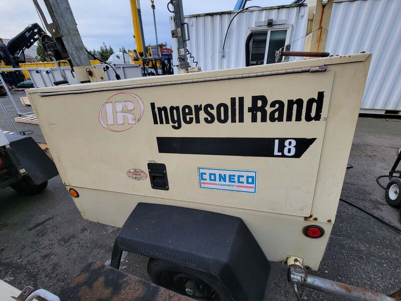 Ingersoll-Rand L8, Portable Light Tower, 4-6 Lamps, 5.7 liters Crankcase, 2.7 liters Coolant, 8 kW, 120/240 V - Image 1