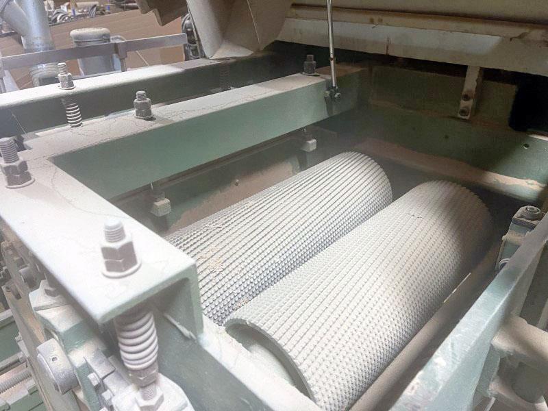 18" x 6" Pinheiro #PMC 4-450, 4-sided planer, 18 HP, 1993 - Image 10