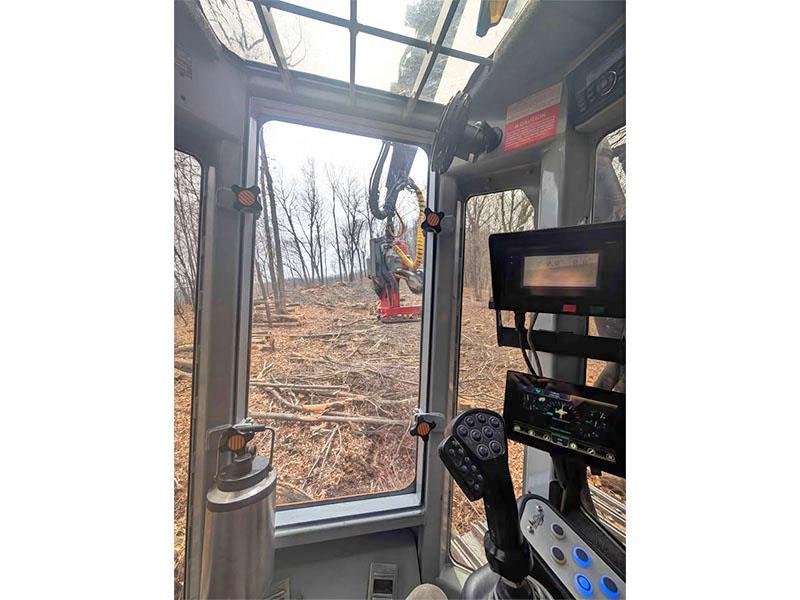 Timberpro #TN-725C, feller-buncher, 300 HP Cummins 8.3L, 100 gallon fuel tank, 24" double grouser pads, 2016 - Image 6