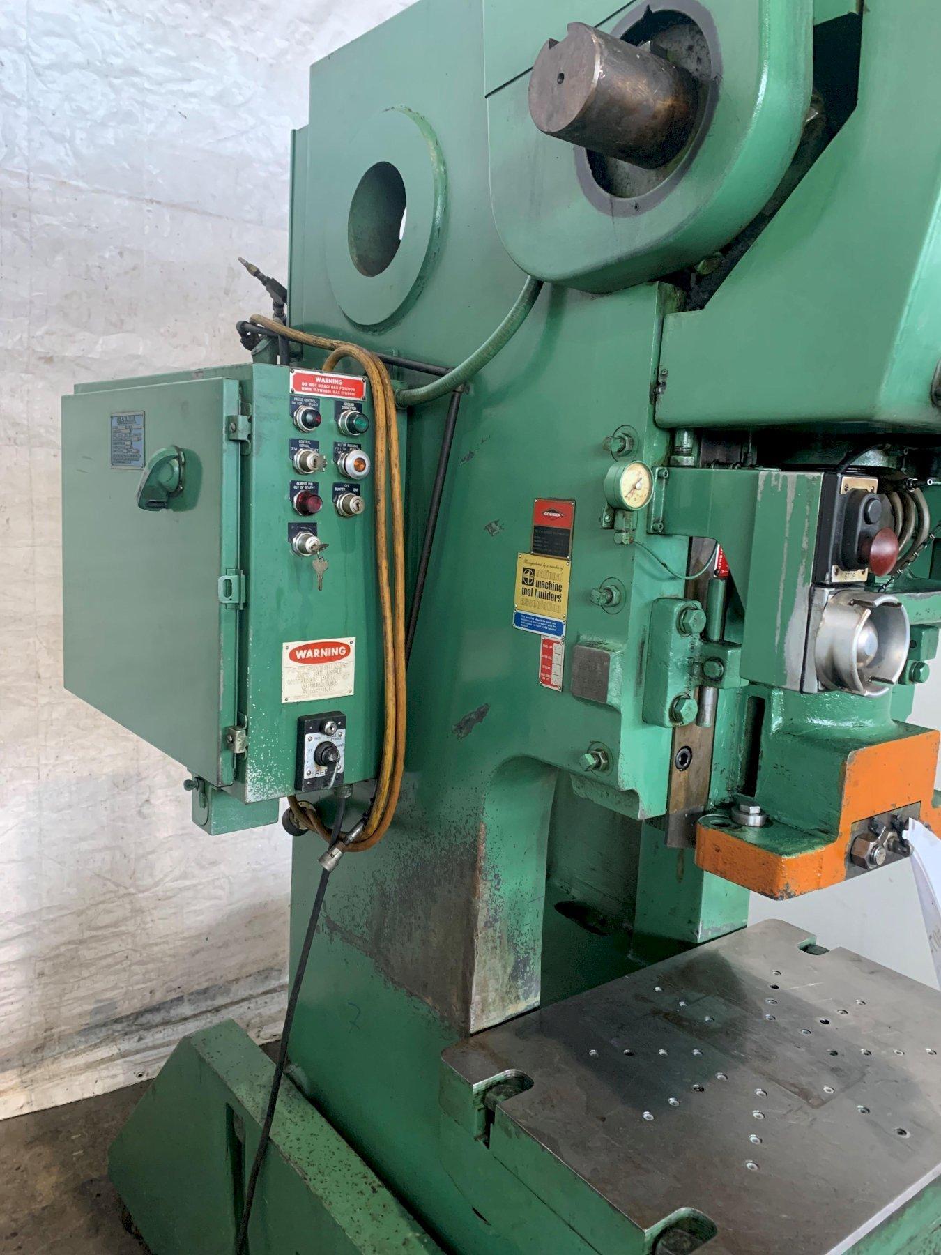 60 Ton, E-W Bliss #C-60, OBI press, 4" stroke, 14.25" Shut Height, 3" adj., 90 SPM, 32" x21" bed, 1979 - Image 7