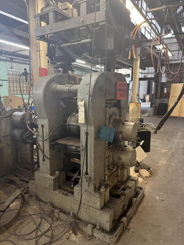 14" x 16" Bonding Systems International, 2-HI roll mill, 4" roll adj., 40" passline, 100 HP, forward / - Image 2