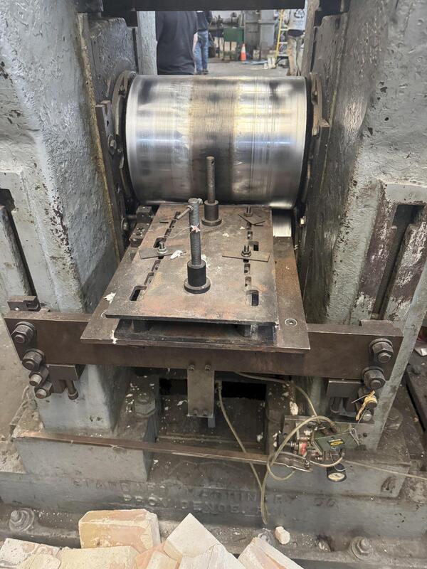 14" x 16" Bonding Systems International, 2-HI roll mill, 4" roll adj., 40" passline, 100 HP, forward / - Image 5