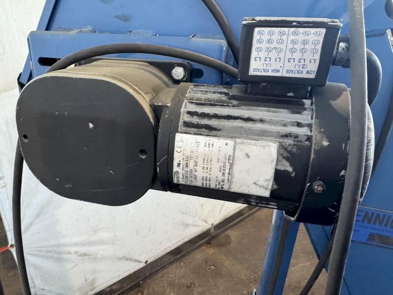 9" wide x 108" long, Hennig #M5, powered chip conveyor, 48" discharge height, 2011 - Image 7