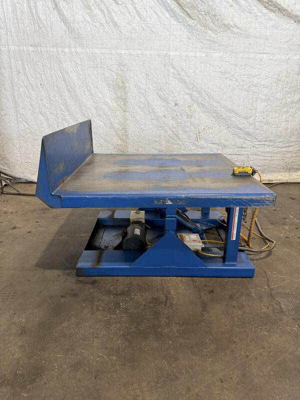 4000 lb. Hydraulic Tilt Table - Image 2