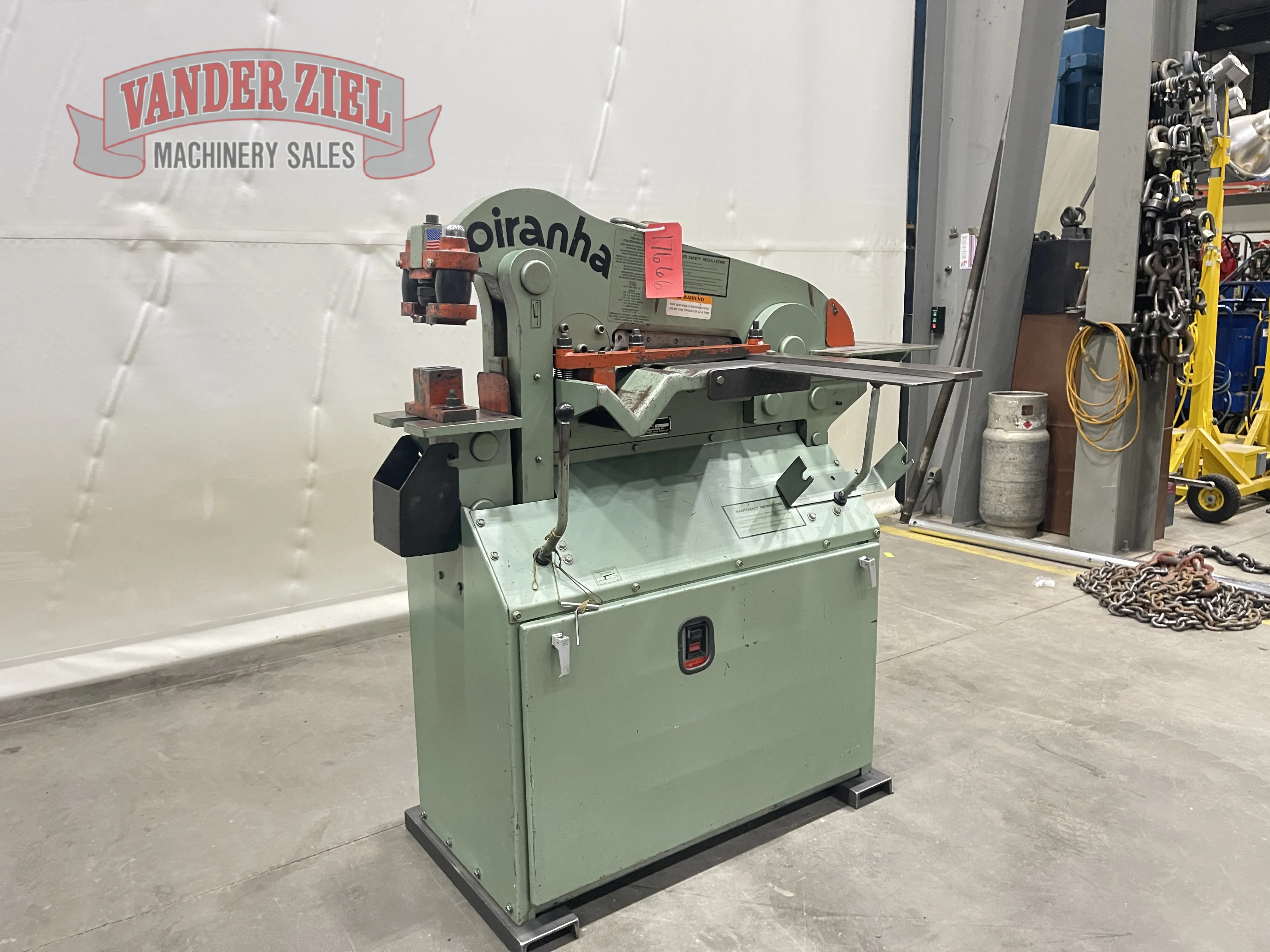 Piranha #P36, ironworker, 36 ton - Image 2