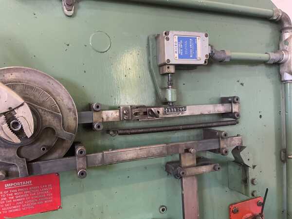 35 Ton, DiAcro #16-96, mechanical press brake, 8' overall, 62" between housing, 2" stroke, 6" throat, 3 HP, 1 - Image 9