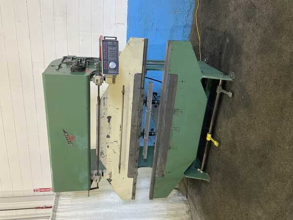 35 Ton, DiAcro #16-96, mechanical press brake, 8' overall, 62" between housing, 2" stroke, 6" throat, 3 HP, 1 - Image 10