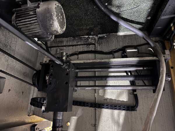 88 Ton, U.S. Industrial #80X3200, CNC hydraulic brake, 10.5'OA, 106.2" between housing, 3.93" stroke, 2007 - Image 10