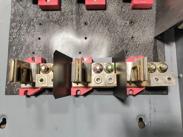 600 Amp. Square D, H366, Fusible Safety Disconnect Switch, 600VAC, 3PH, 3P, Type 1 - Image 5