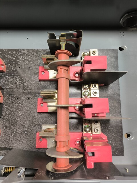 600 Amp. Square D, H366, Fusible Safety Disconnect Switch, 600VAC, 3PH, 3P, Type 1 - Image 7