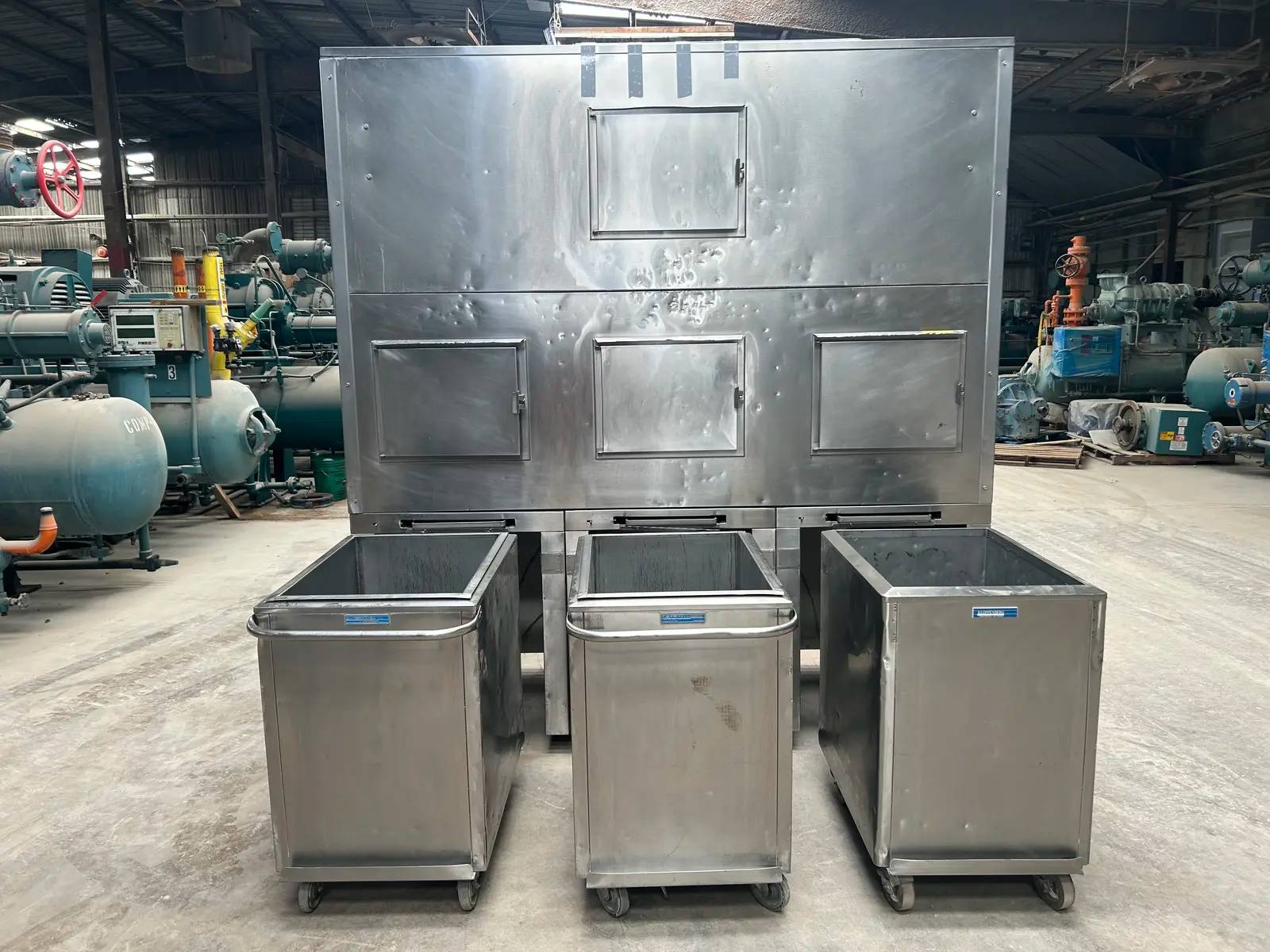 Kloppenberg & Co, Stainless Steel Mobile Express Storage Ice Bin, 35" width x 100" H - Image 4
