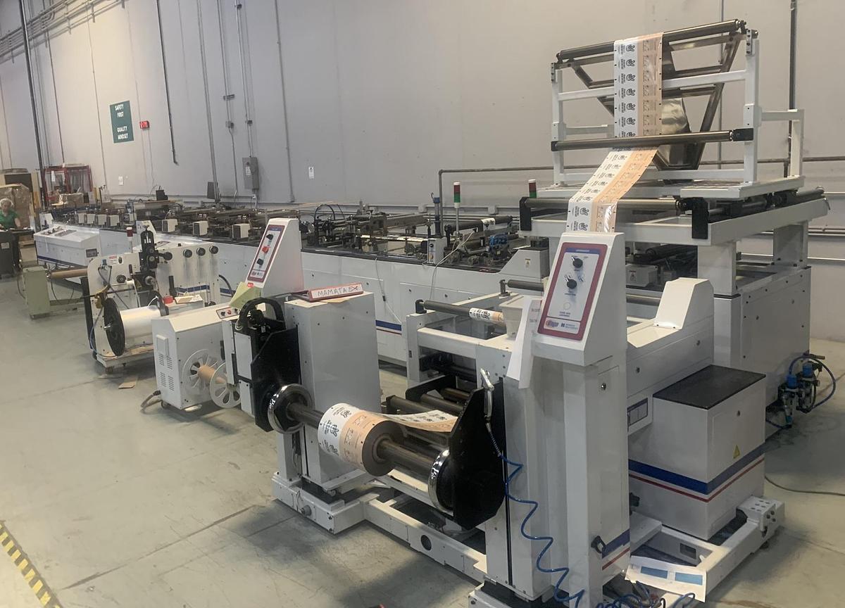 Stand up pouch machine, Mamata #Vega-410, servo motor & drive Control, double cut & heat seal, 2021 - Image 1