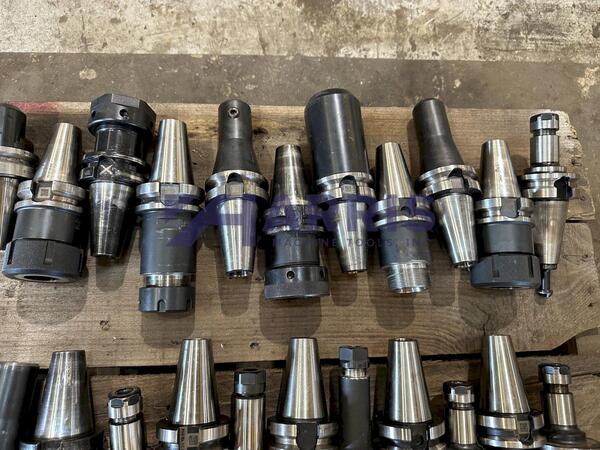Caterpillar 40, pallet of tool holders - Image 8