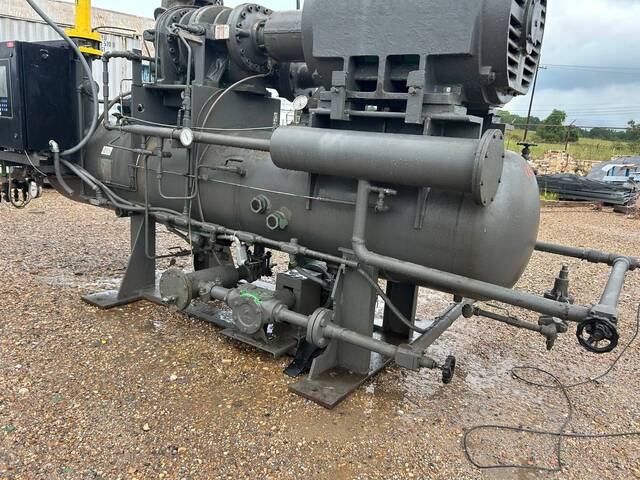 250 HP FES #200SUD-VI3.6, Rotary Screw Compressor Package, Mycom 200SUD, 3540 RPM, 58/32 Amp., 2300/4160 V. - Image 9