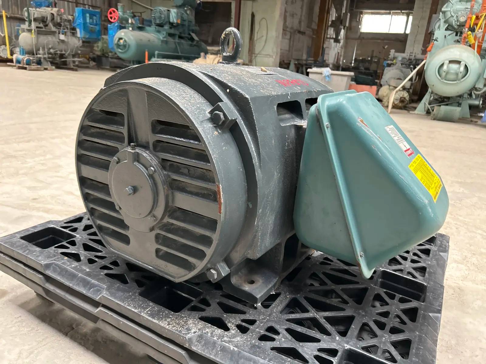 200 HP 3565 RPM Ram, Frame 444TS, 230/460 Volts, High Efficiency Electric Motor - Image 3