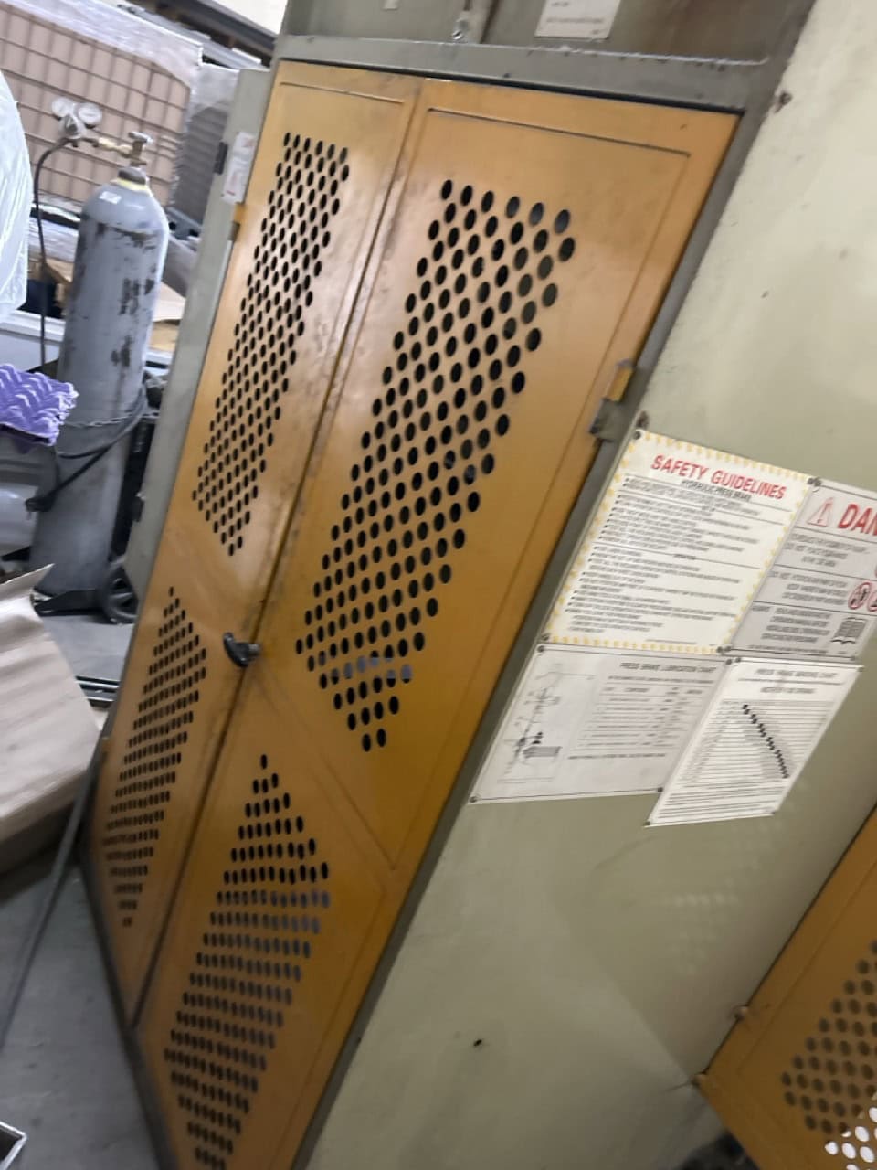 22 Ton, U.S. Industrial #USHB22-4, Hydraulic Press Brake, 51.9" table, 40.1" between housing, 7.8" throat - Image 3