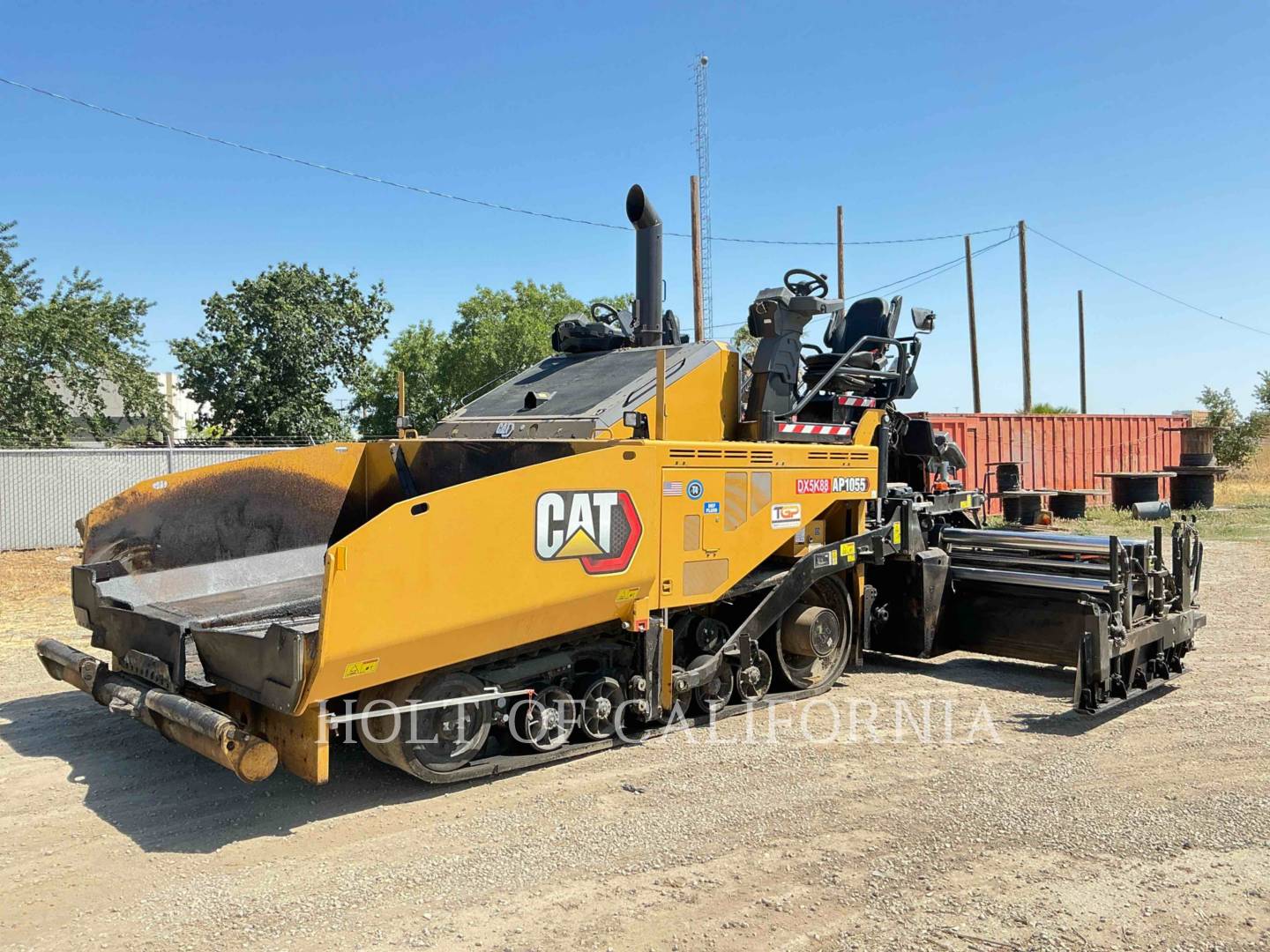 Caterpillar AP1055, Asphalt Paver, 260 hours, S/N: F7T00375, 2024 - Image 3