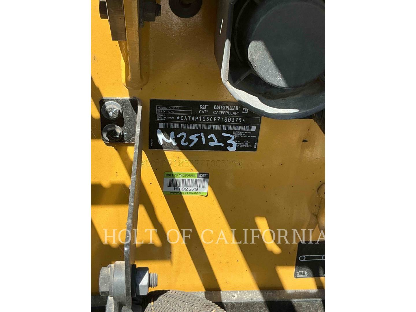 Caterpillar AP1055, Asphalt Paver, 260 hours, S/N: F7T00375, 2024 - Image 6