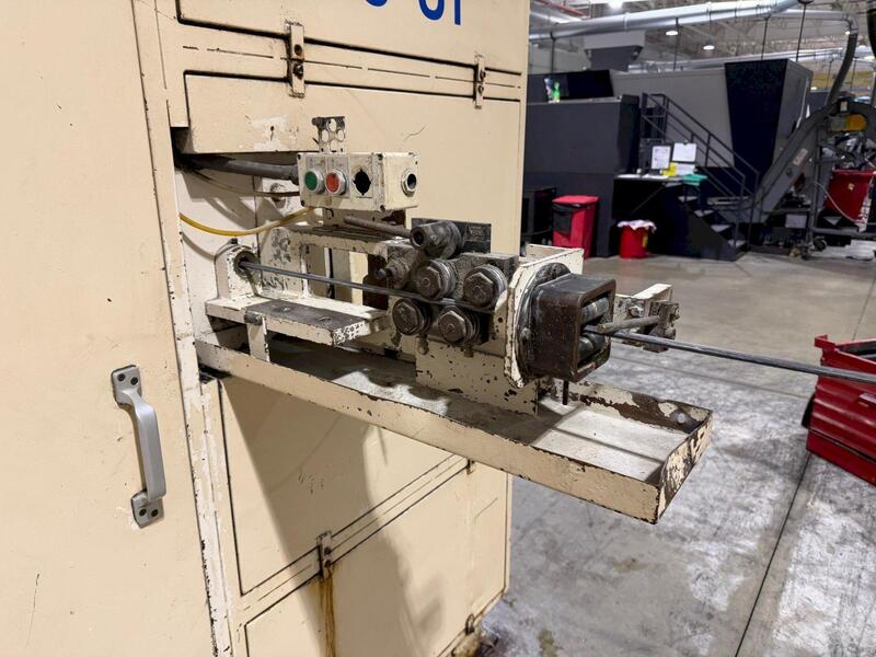 Nedschroef #HBV-3, 4-die progressive header, trimming, sound enclosure, PKO, IFO, 1989 - Image 3