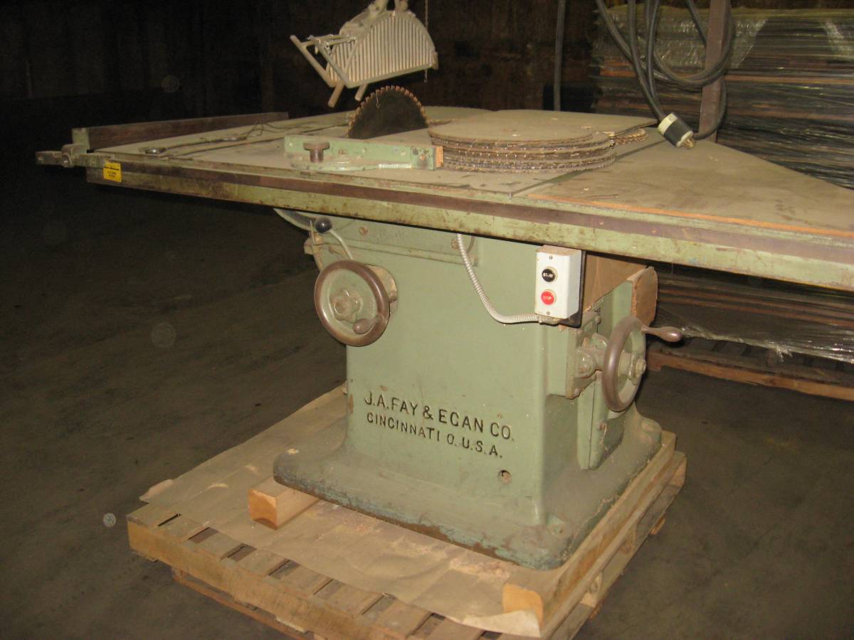 J A Fay & Egan J.A. Fay & Egan #511-Lightning, Tilting Arbor Table Saw, 220 V., 3ph, w/ starter & blades - Image 3