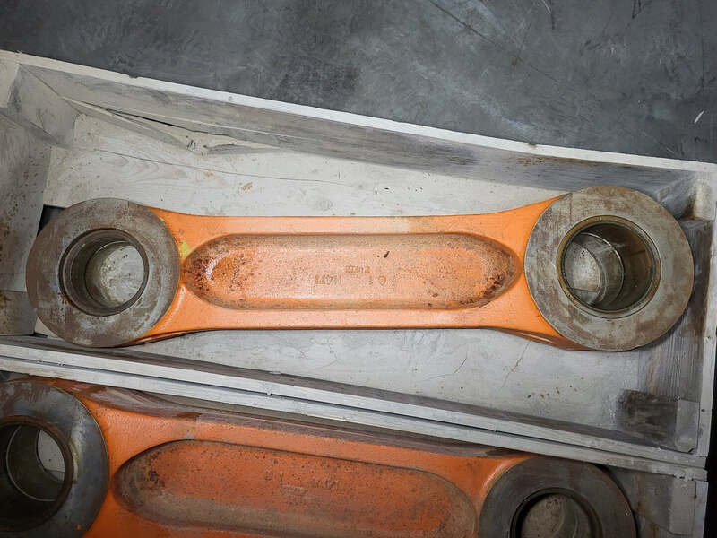Hitachi Comstruction Co. #9094825, link assembly - Image 1
