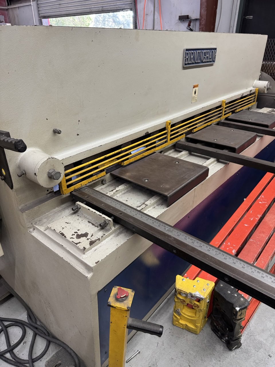 3/16" x 6' Birmingham #H-0645, Hydraulic Shear, 24" Back Gauge, 82" blade, 32-50 SPM, 11 holddowns, 15 HP - Image 2