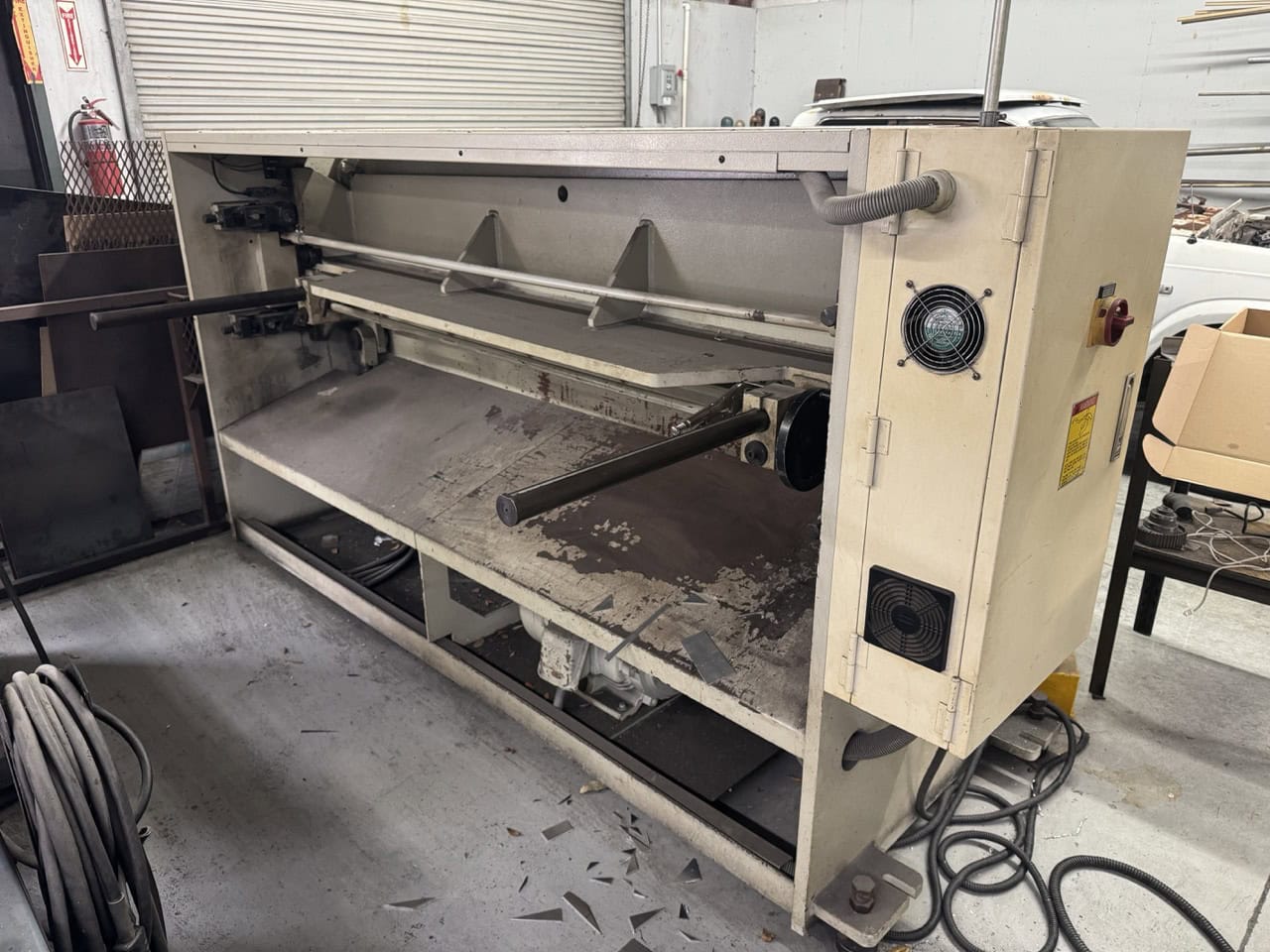 3/16" x 6' Birmingham #H-0645, Hydraulic Shear, 24" Back Gauge, 82" blade, 32-50 SPM, 11 holddowns, 15 HP - Image 3