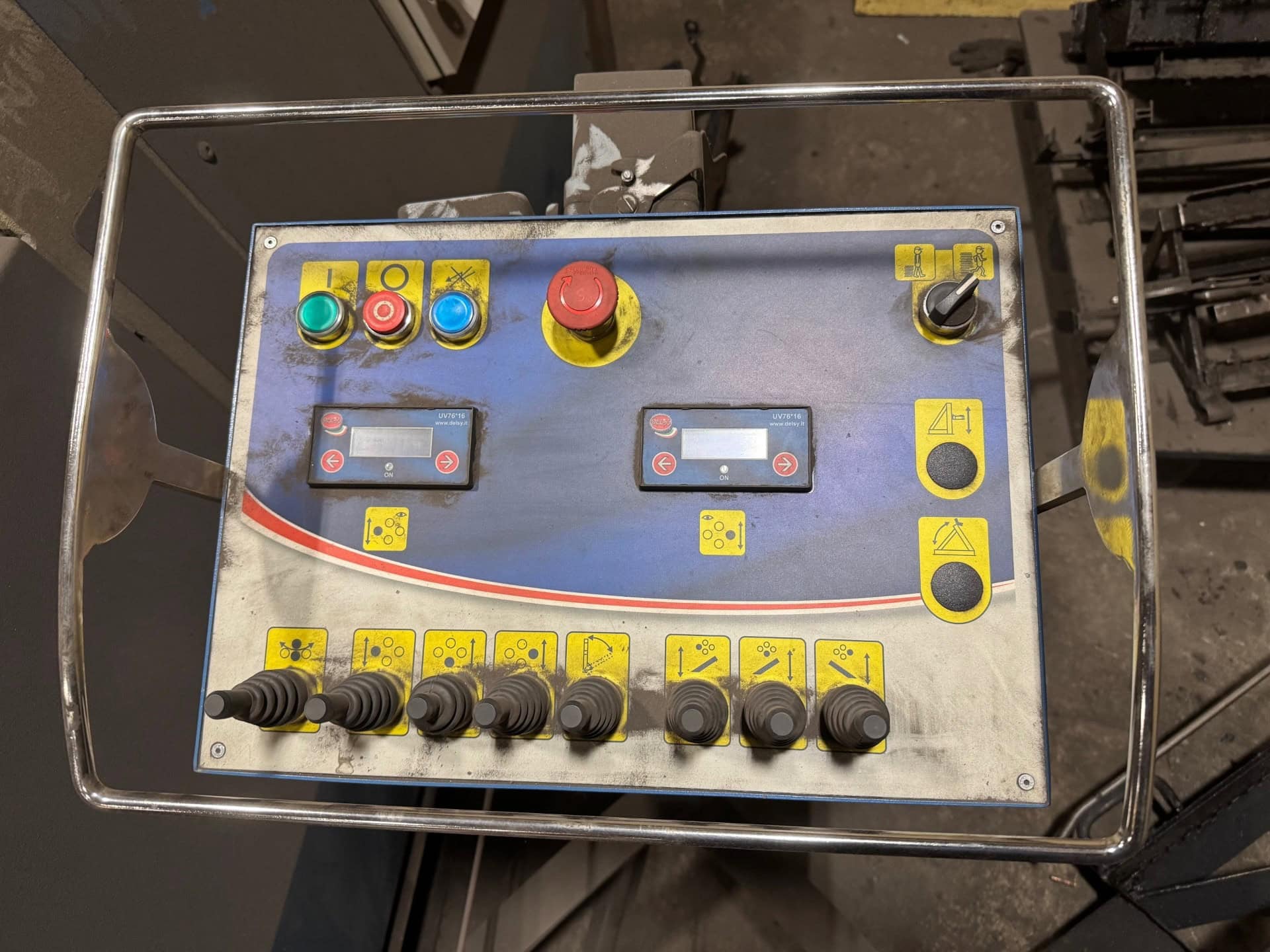 59" x 1/8" Baileigh #M-0730-C/S, 4-Roll Plate Bending Machine, 5.11" top roll diameter, 4.13" side rolls - Image 3