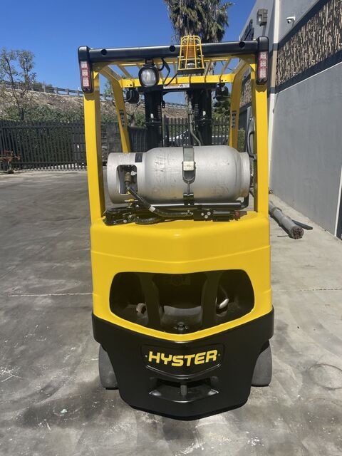 5000 lb. Hyster #S50FT, Lg Gas Forklift, 83"-189" mast, 3 stage, cushion tires, sideshift - Image 5