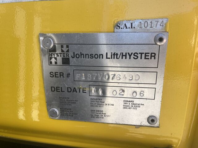5000 lb. Hyster #S50FT, Lg Gas Forklift, 83"-189" mast, 3 stage, cushion tires, sideshift - Image 6