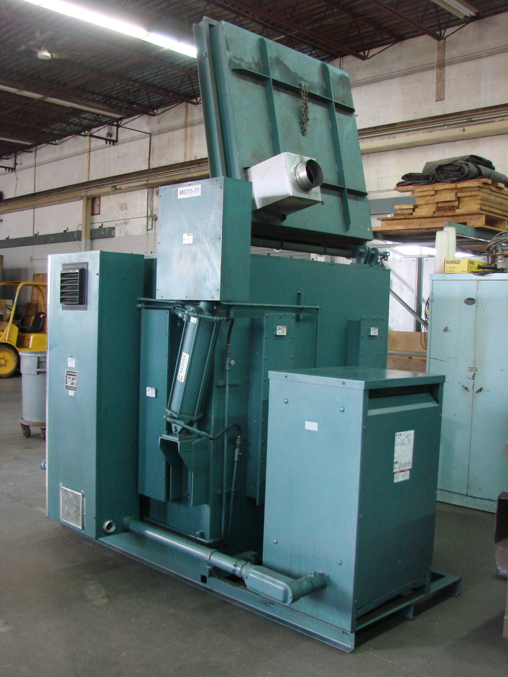 36" width x 48" H x 36" L Grieve Top Loading, inert atmosphere, 2200&deg;F, excellent condition - Image 3