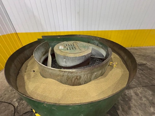 VL Rampe #SB-8.5SWC, dual media vibratory deburring machine, 8.5 cu.ft., timer, lube injection - Image 3