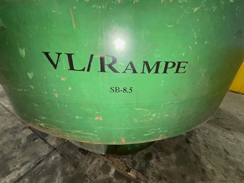 VL Rampe #SB-8.5SWC, dual media vibratory deburring machine, 8.5 cu.ft., timer, lube injection - Image 4
