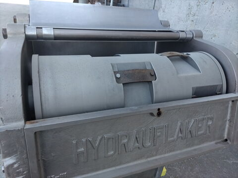 Hydrauflaker frozen block flaker, Stainless steel, 10 HP, 1170 RPM, 230/460 V., 13" x 27" rotating cutting - Image 4