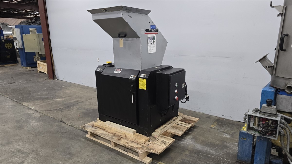 22" x 21" Milacron #MBG-18, Plastic Granulator, 7.5 HP, 73" infeed H, 460 V., 3-Ph., 60 Hz, 2006 - Image 7
