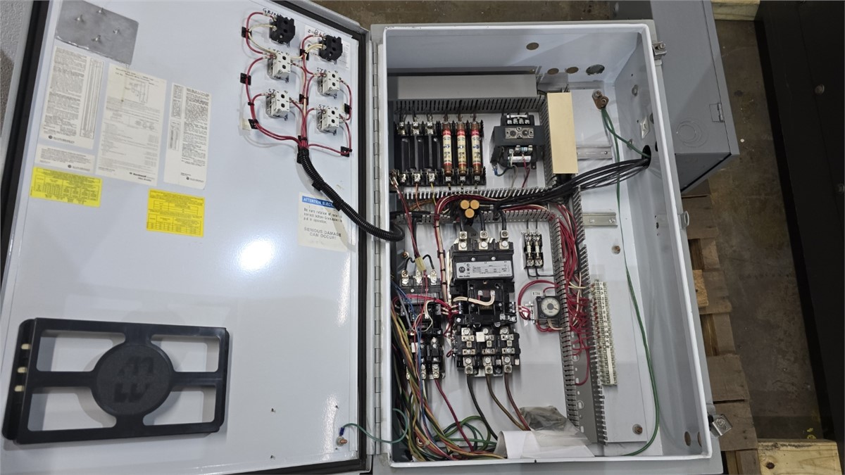 12" x 56" AEC #WG1256, Plastic Granulator, 30 HP, Starter Panel w/ Controls, Refurbished - Image 9