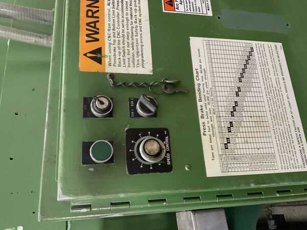 95 Ton, Piranha #95-10, hydraulic press brake, 10' overall, 102" between housing, 0-6" stroke, 8" throat, 25 - Image 5