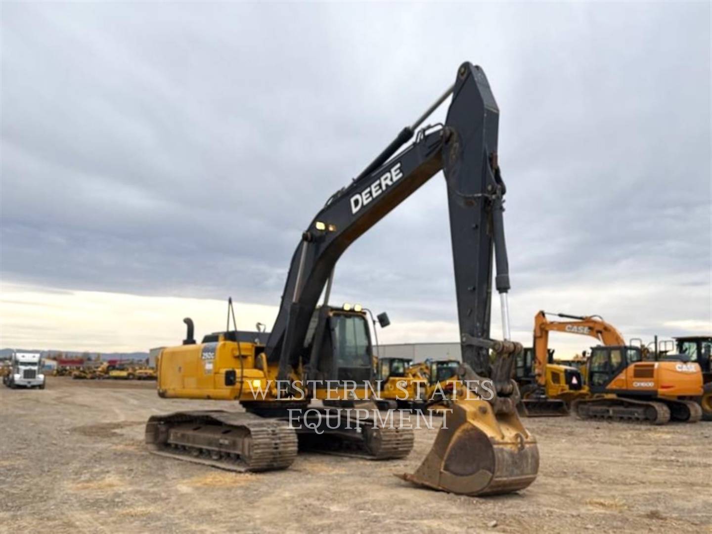 Deere &Co JD 250G, 8009 hours, S/N: 608603, 2013 - Image 1