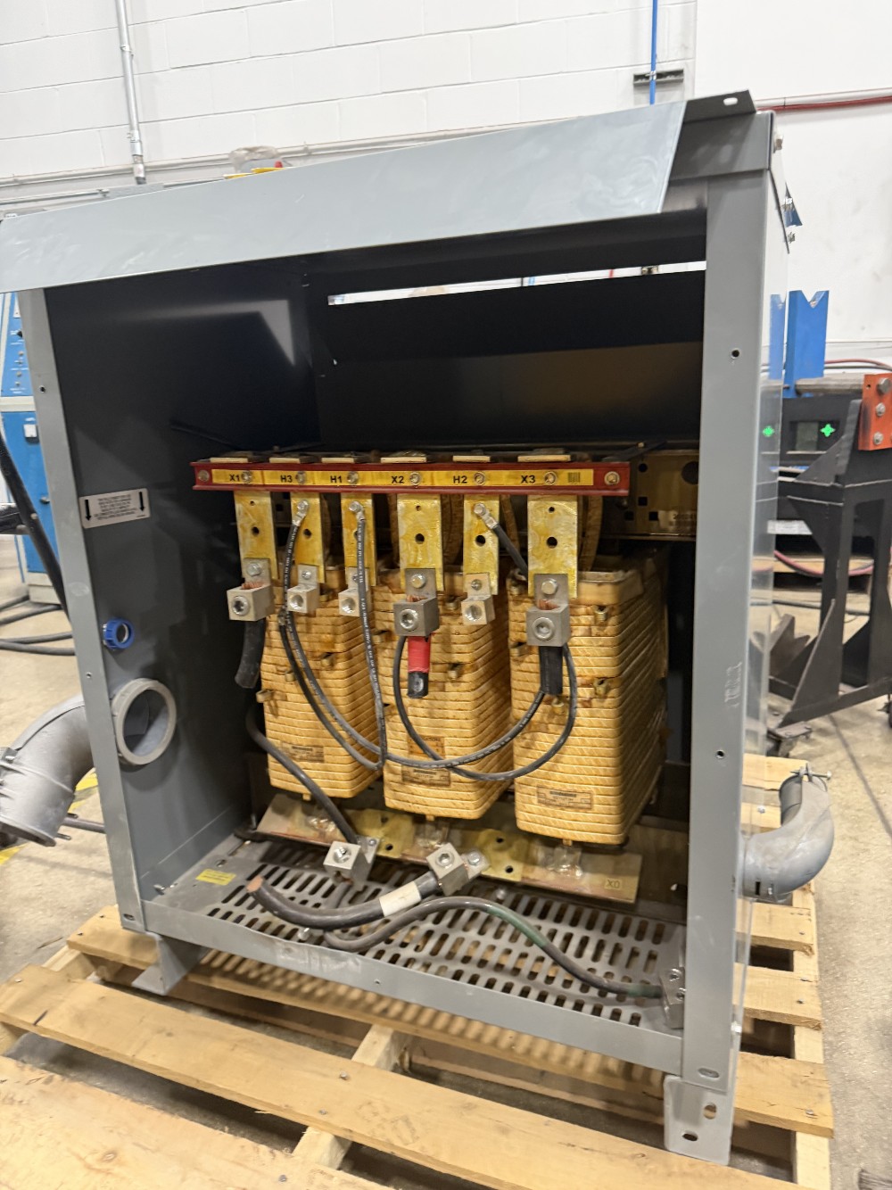 112.5 KVA 480 Delta Primary, 208Y/120 Secondary, Square D, Cat No. 453TH - Image 1