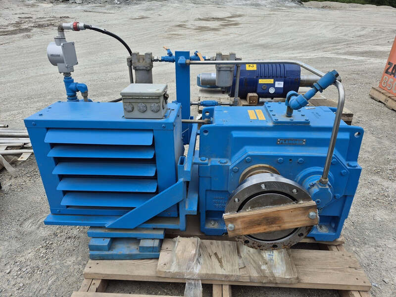 600 HP @ 1780 RPM, Flender #H1 SH 7A, Gear Reducer Assembly w/ Oil Cooling, Helical - Image 1