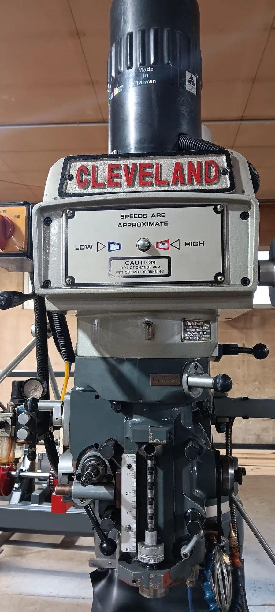 Cleveland #AONE-2VSG, vertical knee mill, 9" x49"tbl., 36" X, 12" Y, 12" Z, 3 HP, R8, 60-4200 RPM, 2014 - Image 5