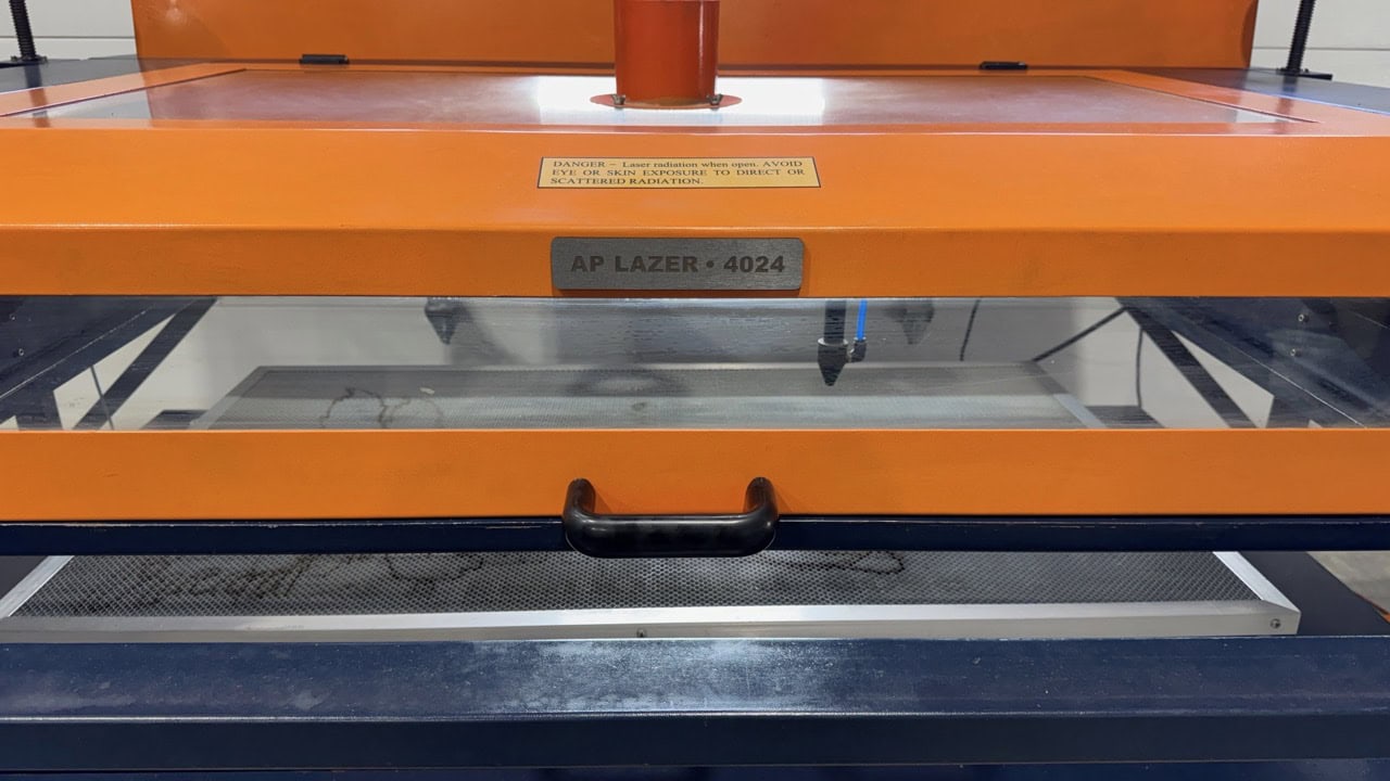 Associated Pacific Lazer #4024, CO2 CNC Laser Engraver, 80 watt, 40" x 24" Table, 110 V., Air Assist Pump - Image 5