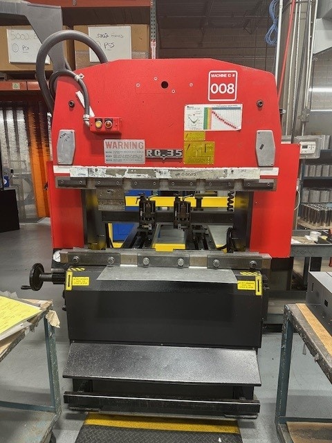 35 Ton, Amada #RG-35, Hydraulic Press Brake, 47.3" Table L, 49.3" max bending L, 40.2" distance between - Image 2