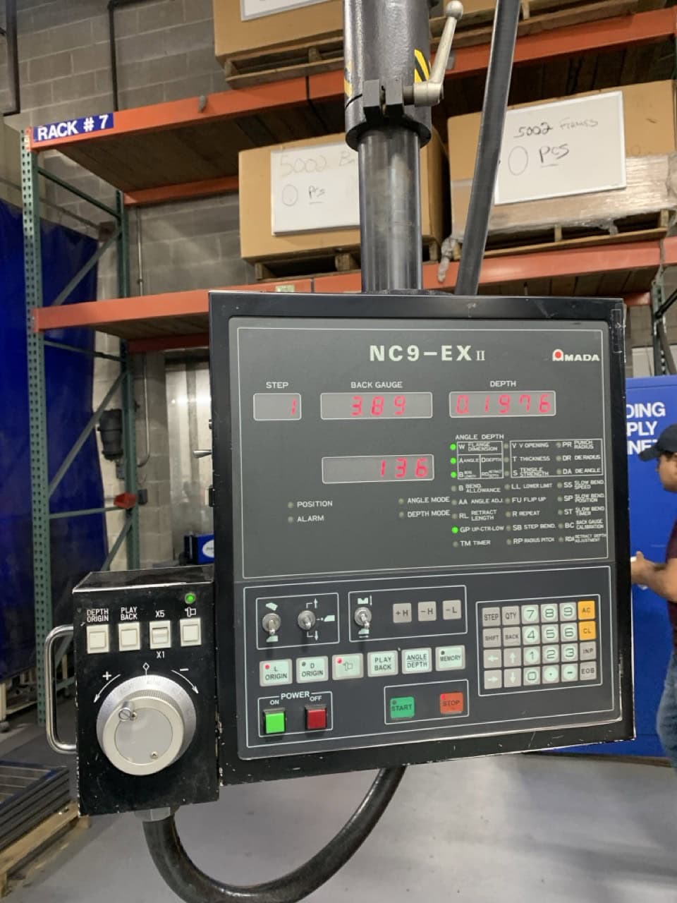 35 Ton, Amada #RG-35, Hydraulic Press Brake, 47.3" Table L, 49.3" max bending L, 40.2" distance between - Image 5