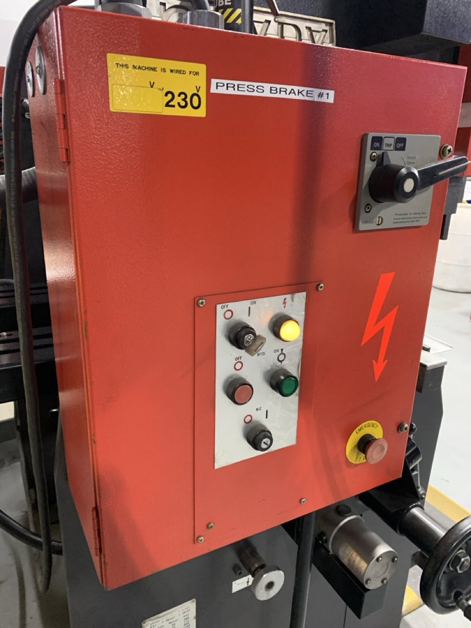 35 Ton, Amada #RG-35, Hydraulic Press Brake, 47.3" Table L, 49.3" max bending L, 40.2" distance between - Image 8