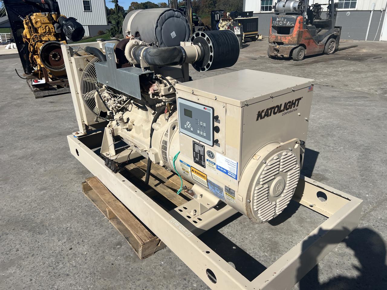 105 KW Kato light #6068TF150, diesel generator, 6.8 liter John Deere engine, open skid, 120/240 Volts, 788 - Image 8