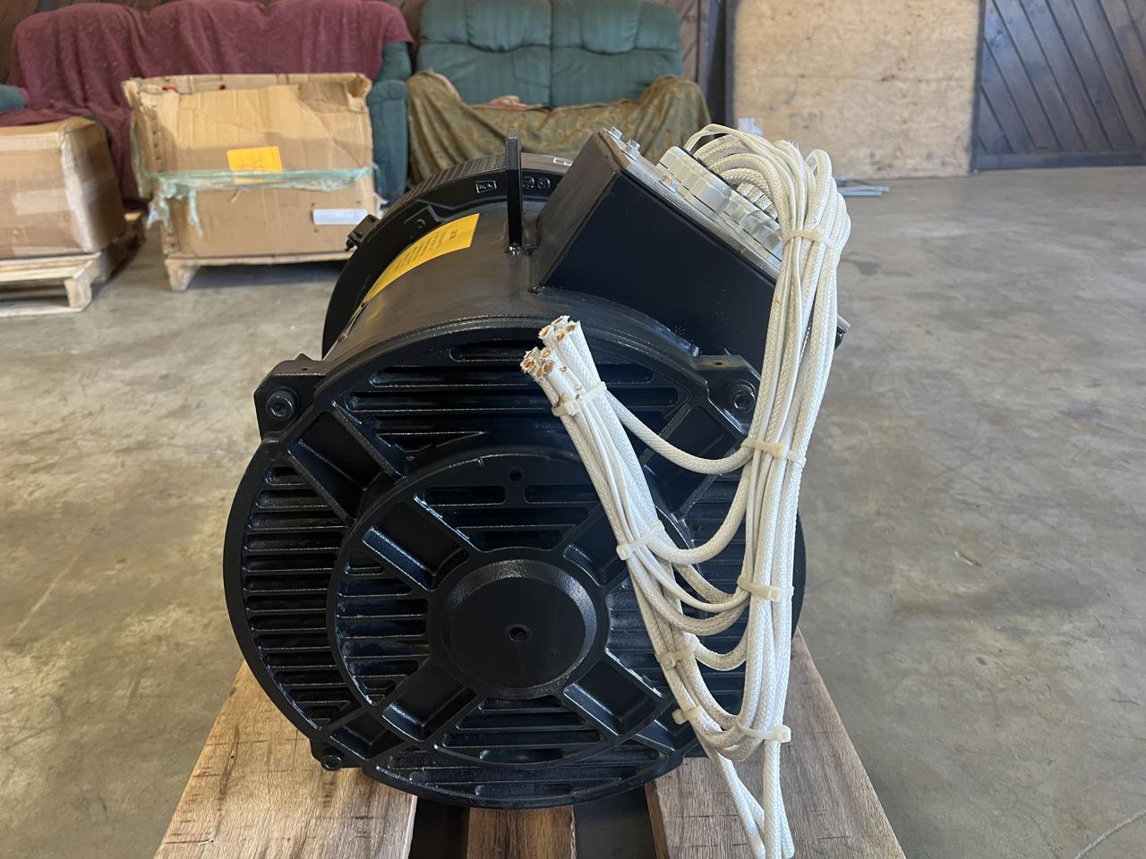 30 KW, Marelli #88-21007, continuous generator end, 12 wire, 50 hours - Image 8