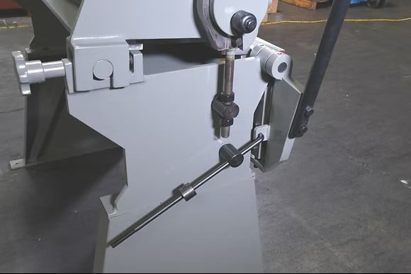 14 gauge x 10' GMC #BB-1014-6HD, manual box & pan metal finger brake, 0-135° bending angle, new - Image 5